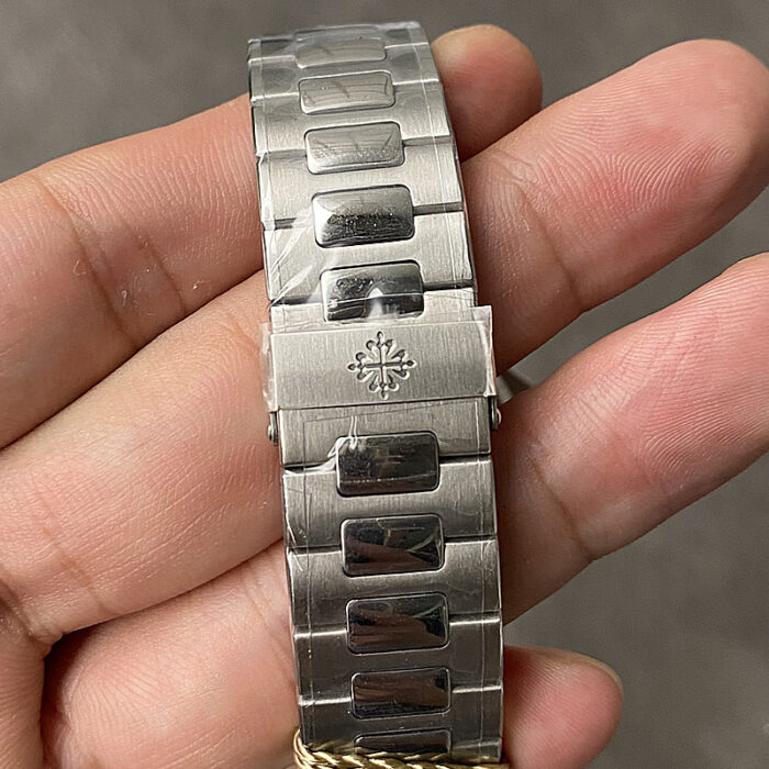 パテックフィリップ ノーチラス コピー 5990/1A 001Cal.CH 28-520 C FUSムーブメント - 画像 (8)