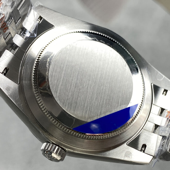 ロレックススーパーコピースカイドゥエラーCal.9002ムーブメント - 画像 (12)