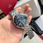 オメガシーマスター300Mコピー ボンド映画50周年記念限定 - 画像 (7)