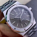オーデマピゲスーパーコピーロイヤルオーク15400ST.OO.1220ST.04