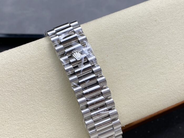 ロレックスデイデイトコピー228236 0024  Swiss 2836-2 ムーブメント - 画像 (9)