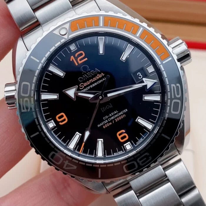 オメガシーマスター 600Mコピー Cal.8900ムーブメントVS工場 - 画像 (3)