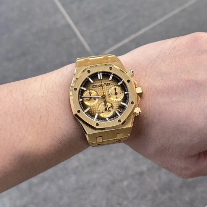オーデマピゲスーパーコピーロイヤルオーク26240BA.OO.1320BA.02 - 画像 (2)