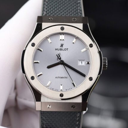 ウブロクラシック・フュージョンコピーRef.542.NX.5610.NR.HEC24